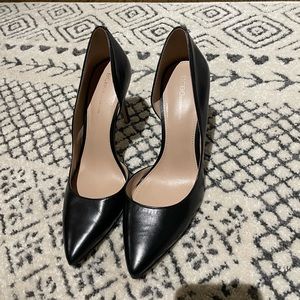 BCBGeneration Black Comfortable Pumps